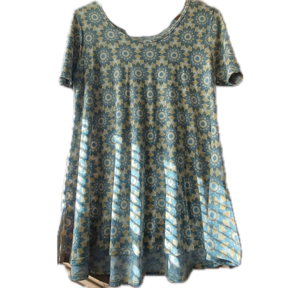 🪴2 For $20 Medallions Tunic